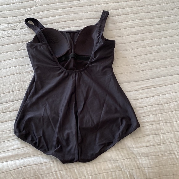 Daisy’s size 18 black one piece swim suit - Picture 2 of 5